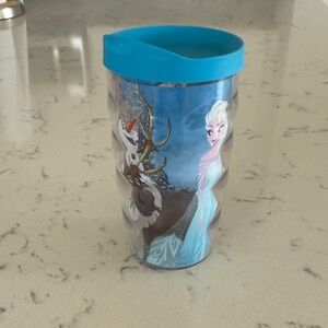 Tervis Disney Frozen Anna and Elsa Tumbler with lid
